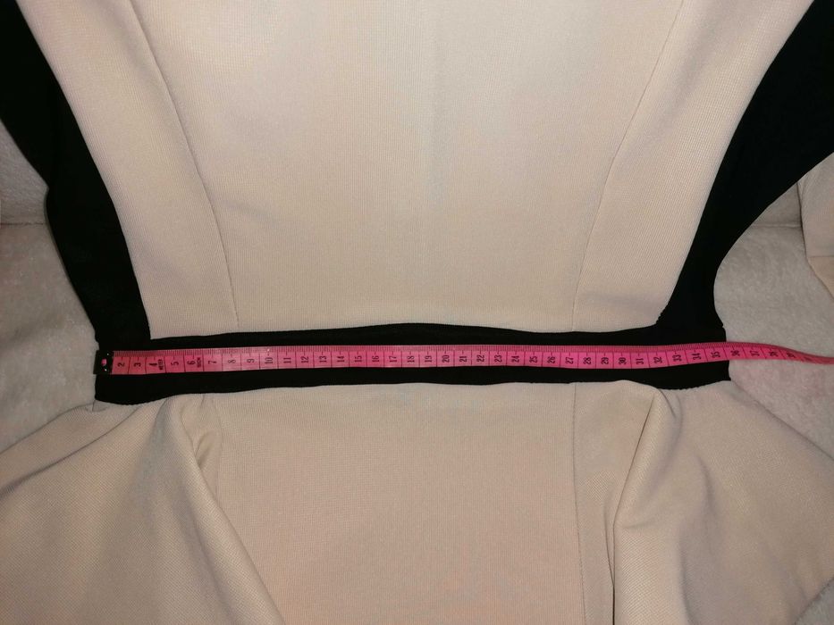 Елегантна Рокля черно и екрю  S (38)