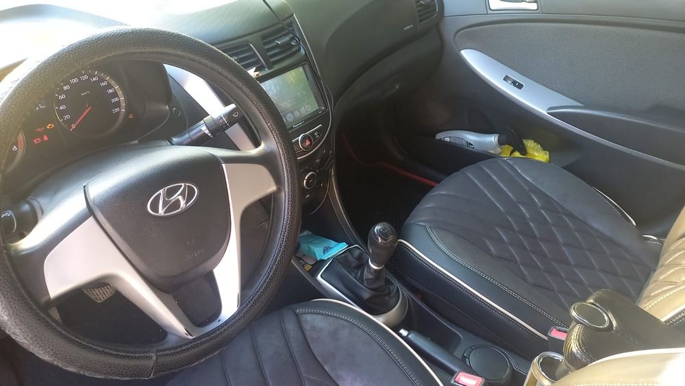 Hyundai accent 2014 года