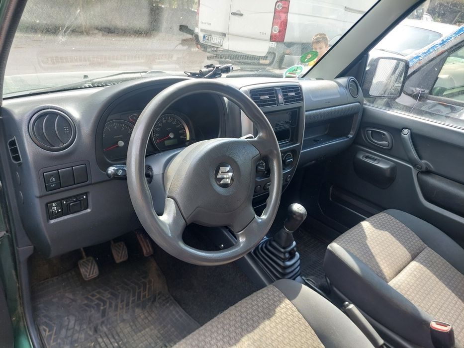 Suzuki Jimny 1.3 на части