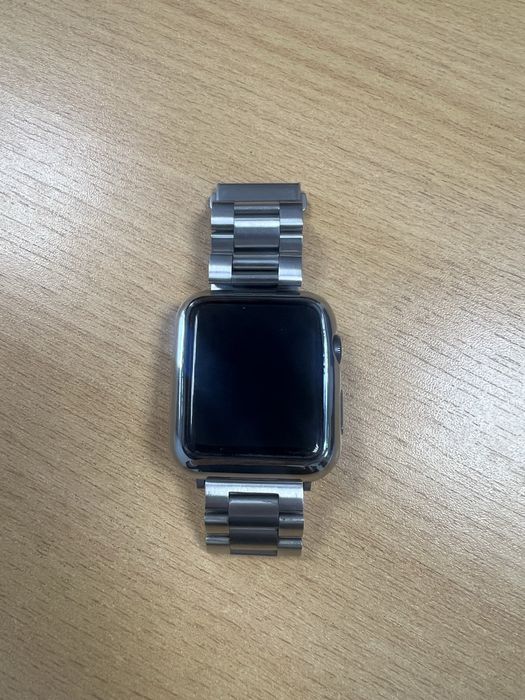 Продам Apple watch 3