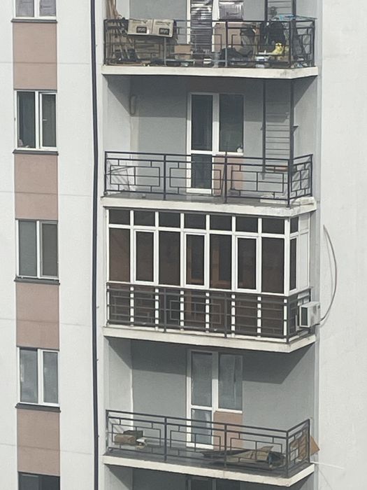 Балконларни акфа пласт 4 камерали 2 кават ойна билан ёпип берамиз