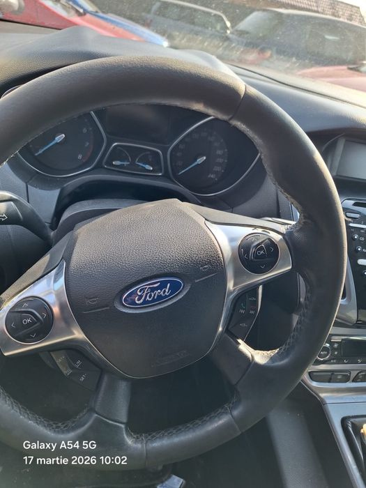ford focus 3 1.6 benzina 2012