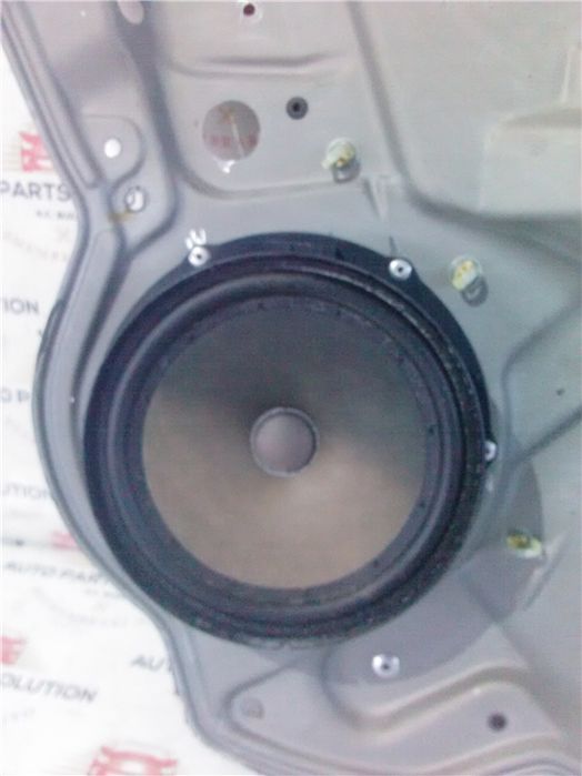 Boxa usa stanga fata skoda octavia 2 an fabr. 2006