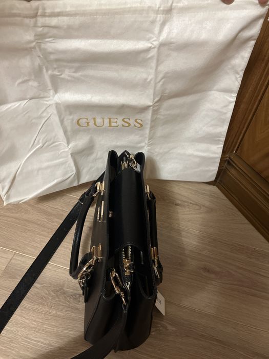 Guess Сумка (куплена в Германии)