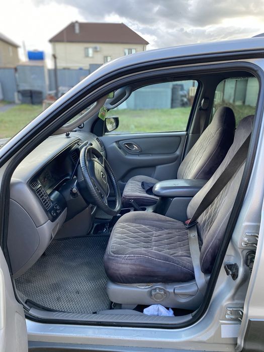 Продам Mazda Tribute