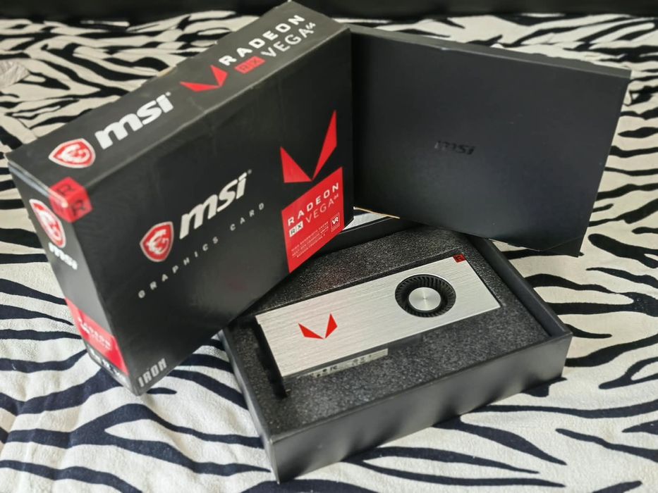 Placa video Radeon  RX Vega 64