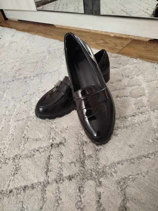 Лофер (женский) чёрный