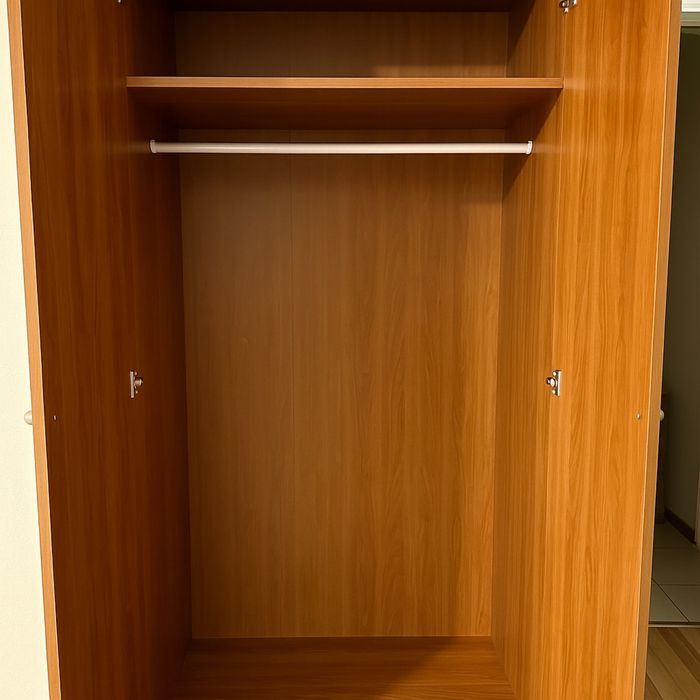 Използвани Гардероб,секция,скрин