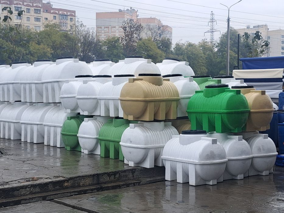 Turli hil hajimdagi suv idishlar