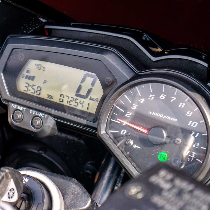 Vand Yamaha FZ1 Fazer ABS (2009)