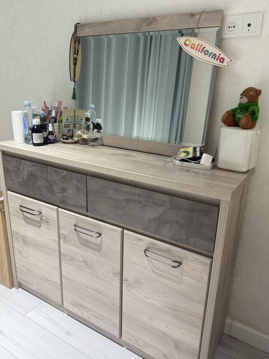 Спальный гарнитур