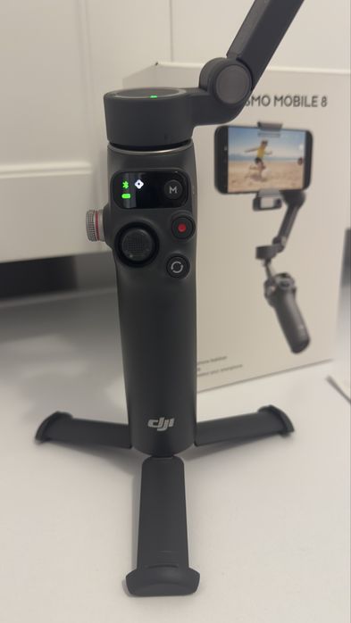 DJI Osmo Mobile 8