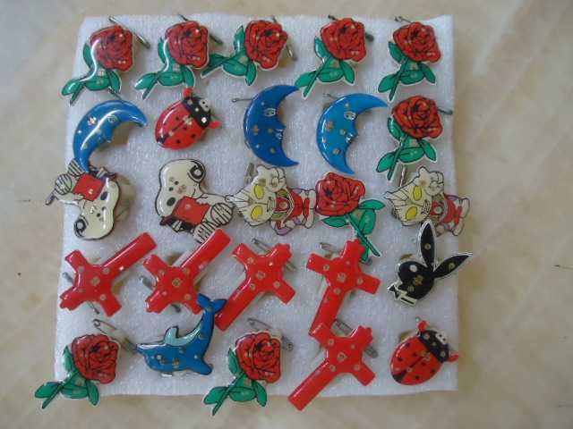 светещи значки различни модели