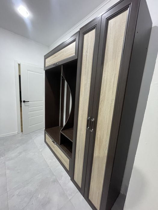 Продам шкаф для прихожей