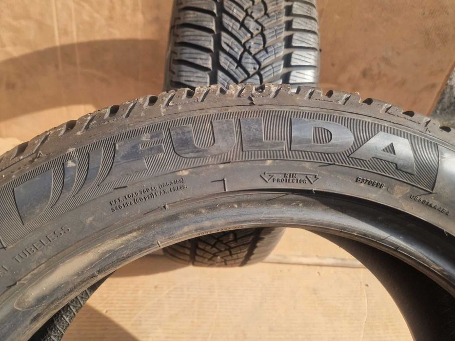 2 Fulda R17 215/55
Зимни гуми 
DOT4221