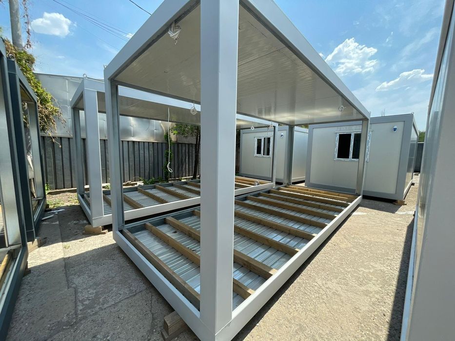 Vând containere standard