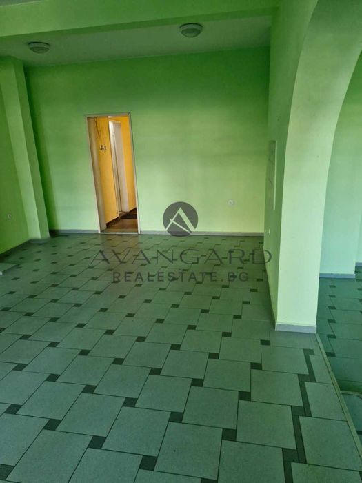 Продава се Магазин в Пловдив, Кършияка - 80 кв.м за 1428 €/кв.м - Снимка #7