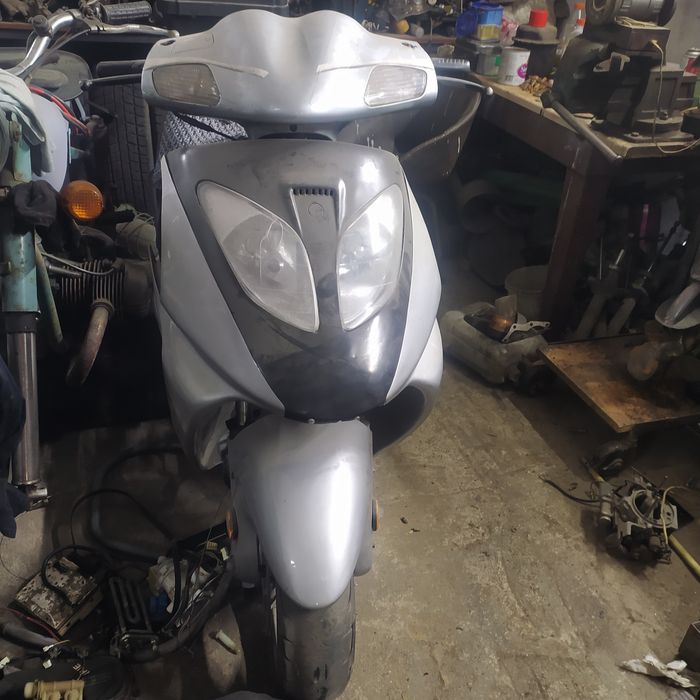 Скутер 150 кубов