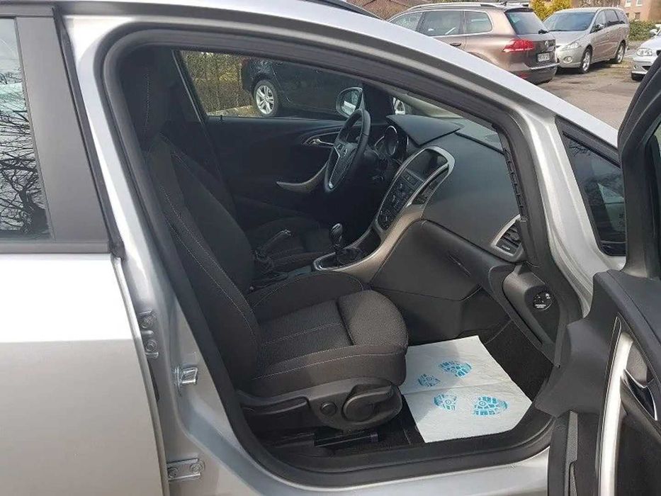 Opel Astra J 1.7cdti 110к.с. 2014 kombi се продава на части