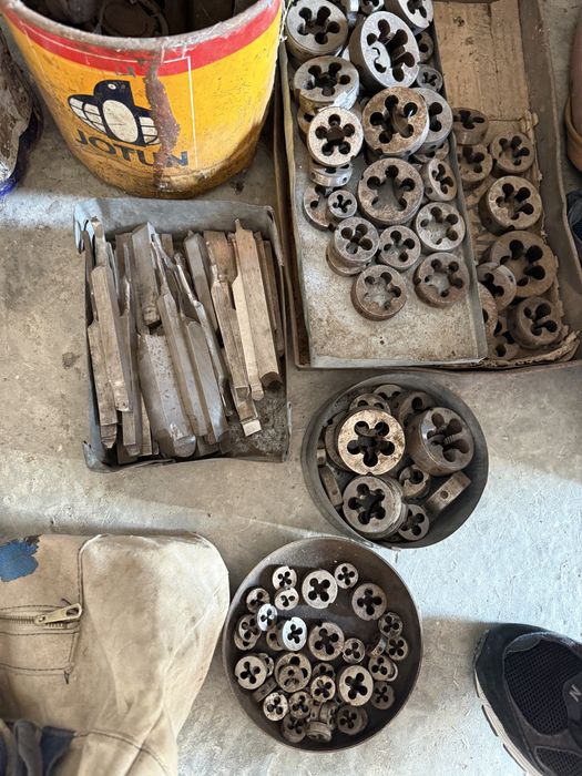 Стругарски инструменти / ножове , свредла