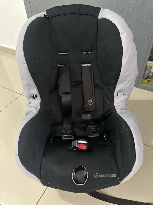 Продам автокресло Maxi-cosi