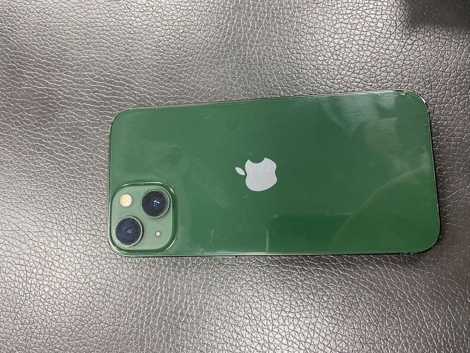 Айфон 13 продается срочно!