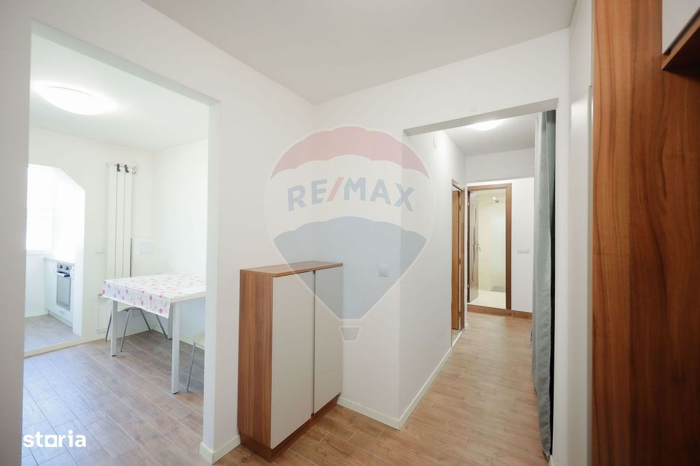 De vânzare apartament PB, 3 camere, Rogerius - RENOVAT COMPLET