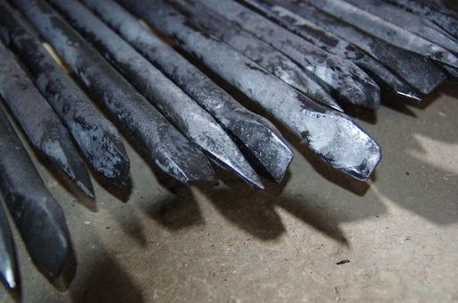 Лопаты, грабли, ломы