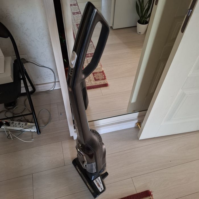 Беспроводной пылесос марки Boschh
