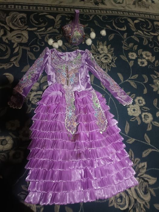 қазақи көйлек(ноцанальнй одежда)