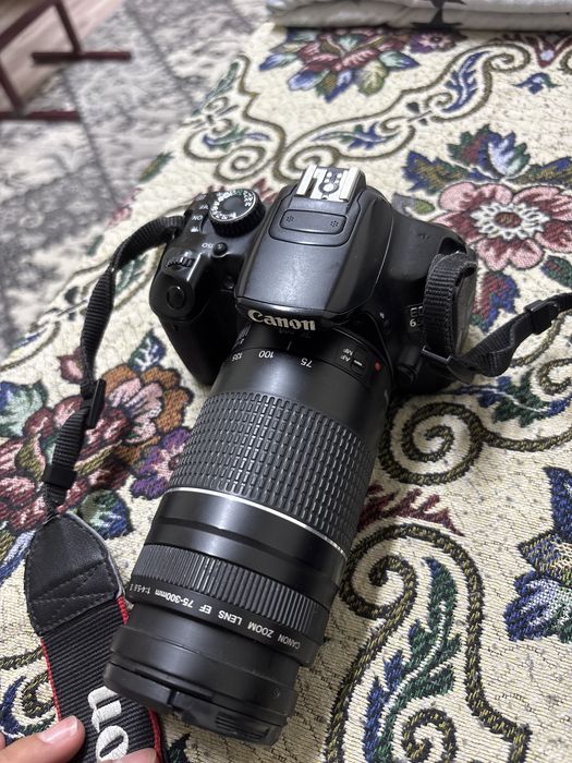 Фотоапарат Canon eos 650d
