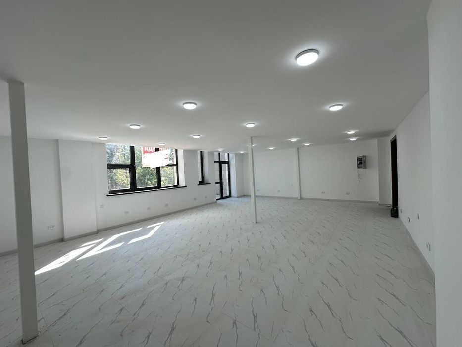 Сдаётся Помещение в БЦ А класса 200м2 ул.Махтумкули (N182)