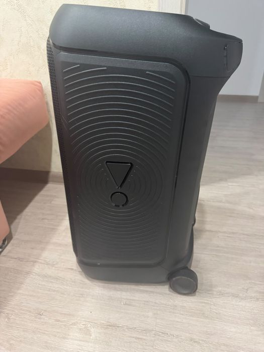 Продам колонку JBL partybox 320