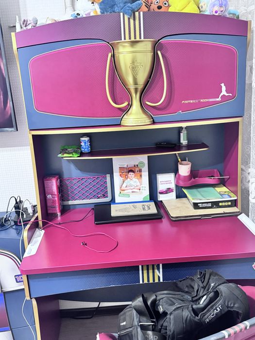 Продам столики детские