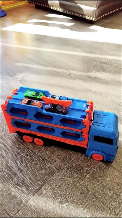 Трюковый гараж автотрек