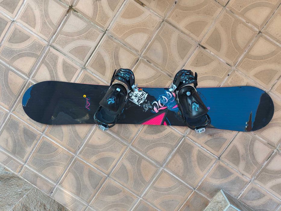 Сноуборд дъска плюс автомати