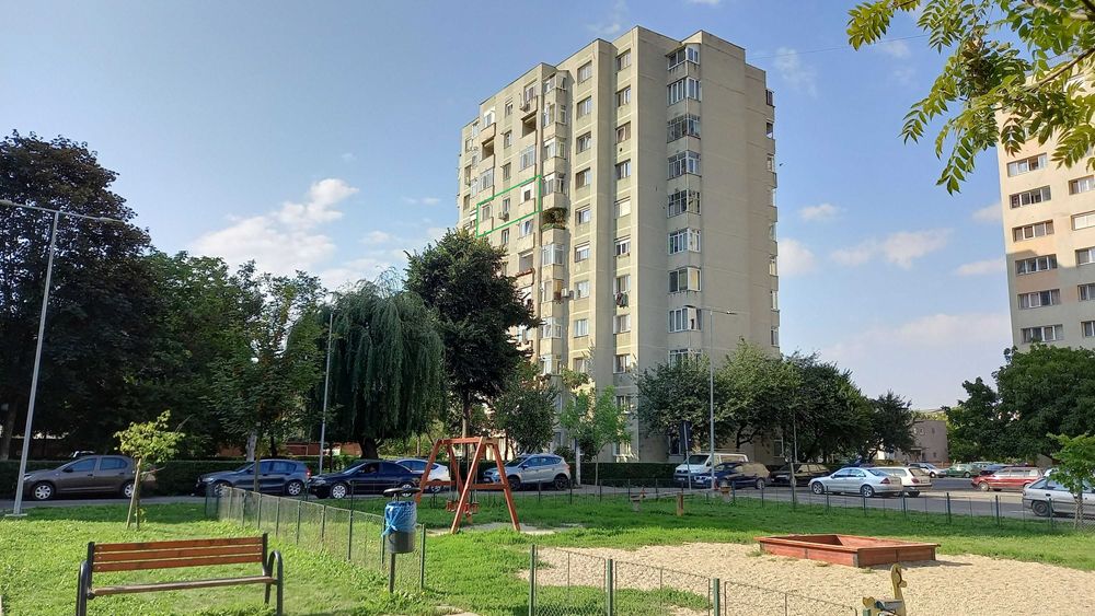 Vand apartament 2 camere decomandate, 2 balcoane, M15, etajul 7, lifturi noi