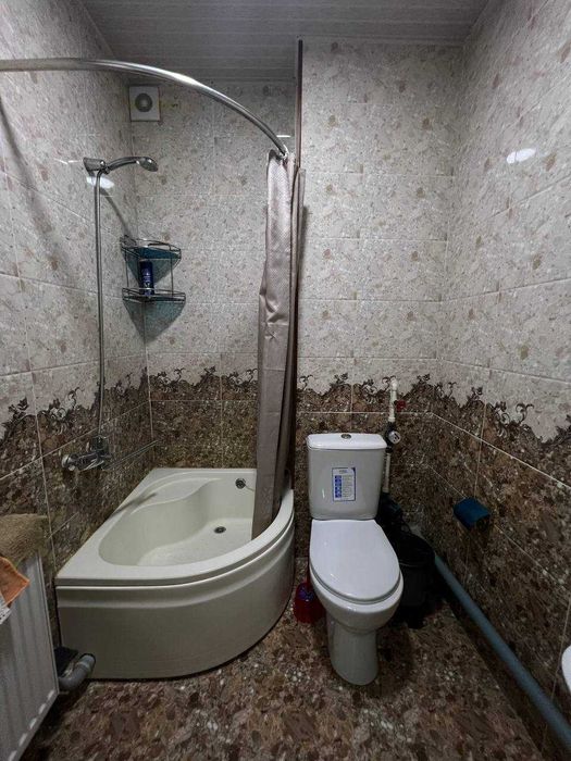 1 XONALI kvartira magzini bilan birga sotiladi