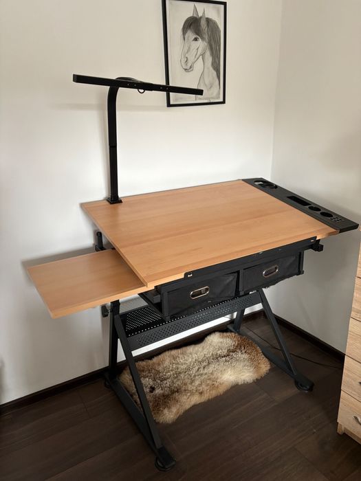 Masa pentru desen reglabila