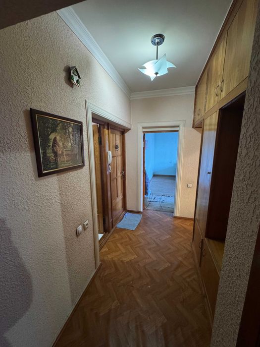 Продается 2х комнатная квартира Паркенский Базар