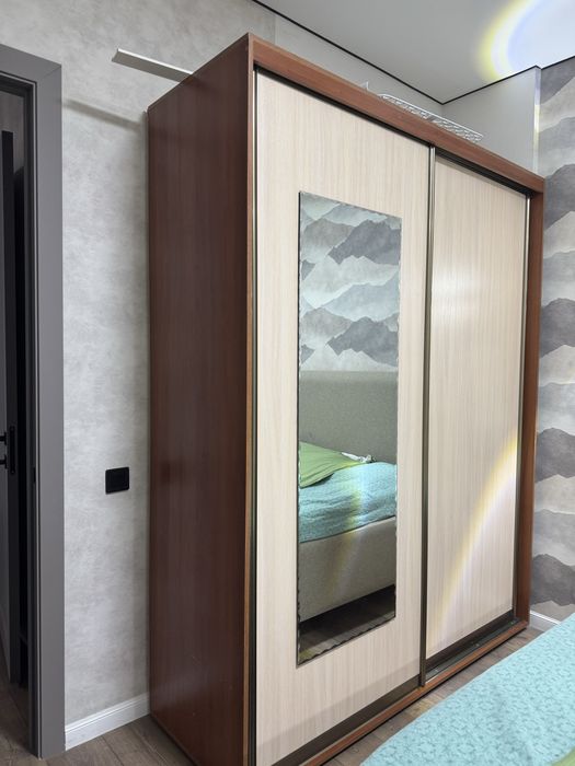 Продам шкаф купе