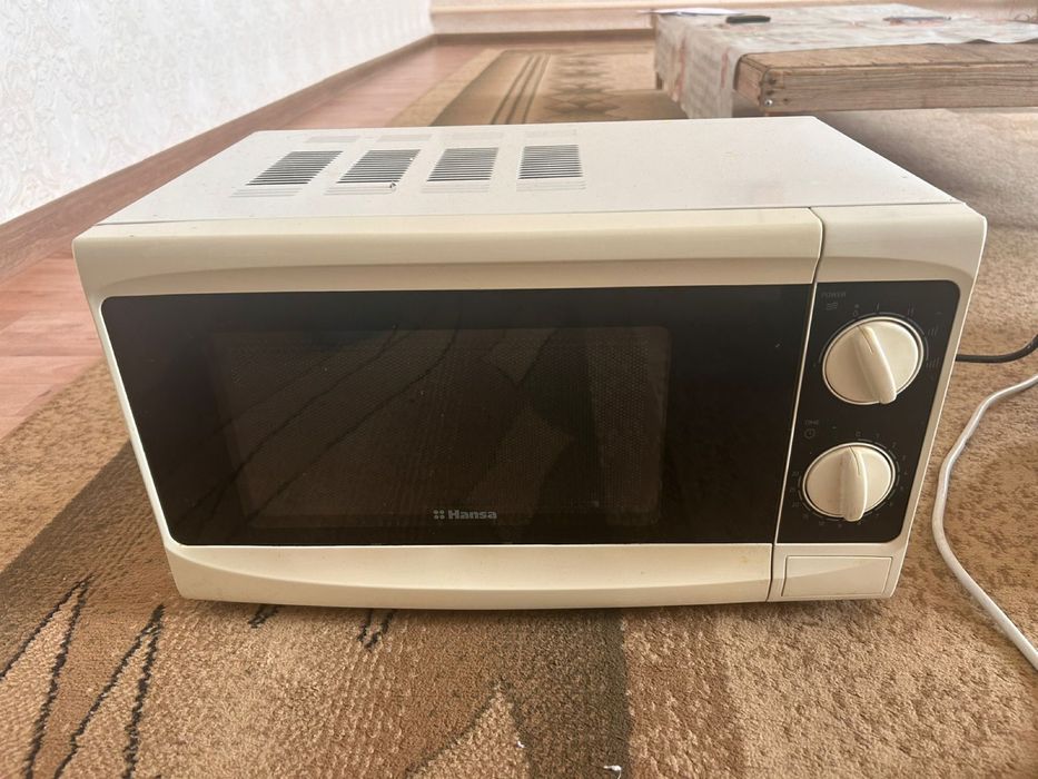Микроволновки 2шт hansa ava
