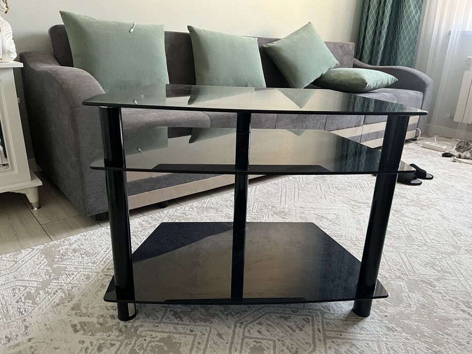 Стеклянная тумба / подставка под телевизор