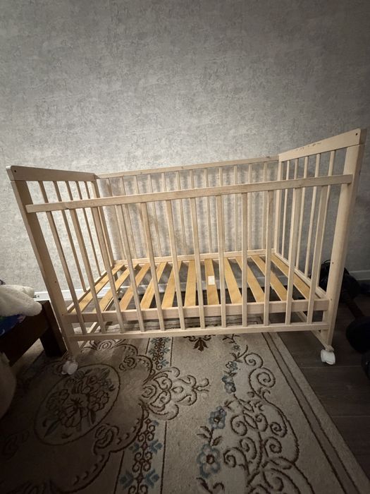 Продам кроватку