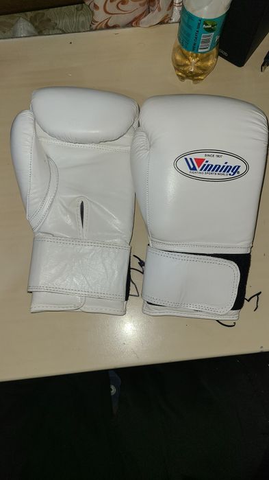 Winning Boks perchatkalari Oq / Боксерские Перчатки Winning белые