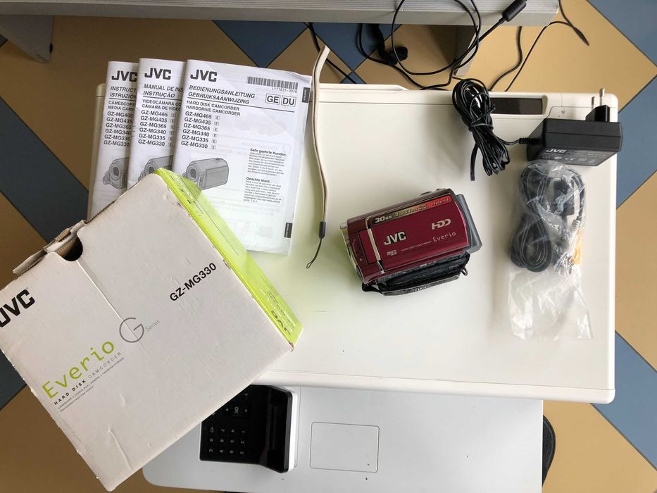 JVC Everio GZ-MG330 Hybrid Camcorder-30GB Hard Drive