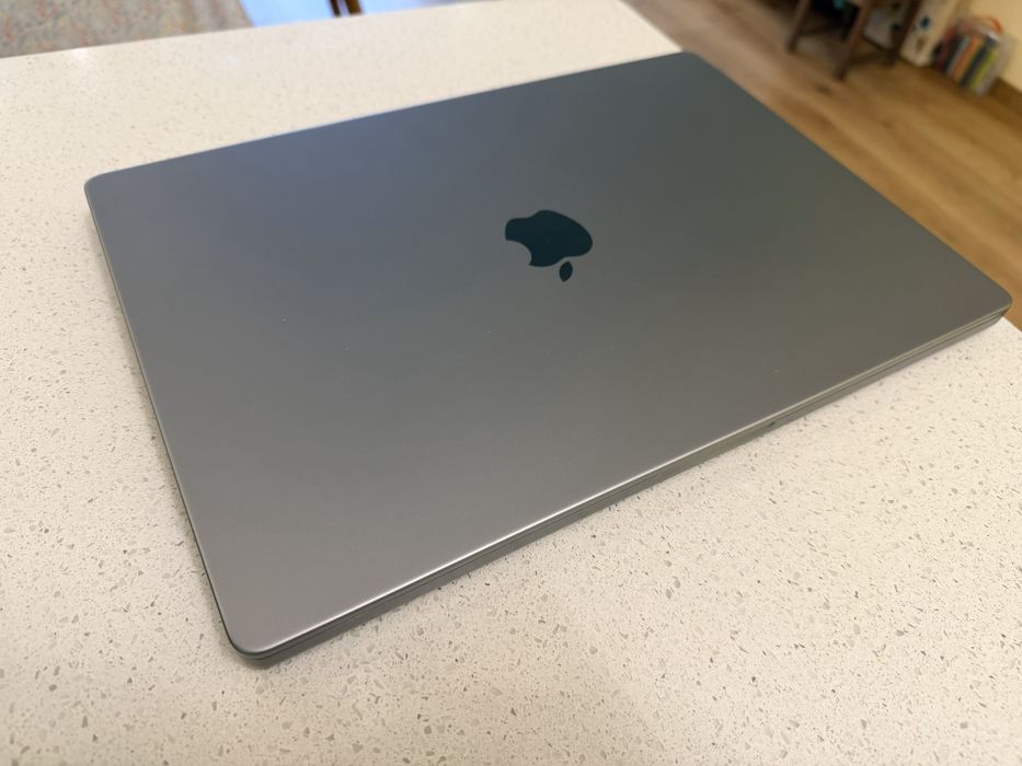 Macbook 16 M1 Max 64Gb Ram 2 TB SSD 32 core гр. София Младост 4
