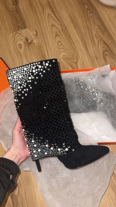 Дамски токчета, тип боти