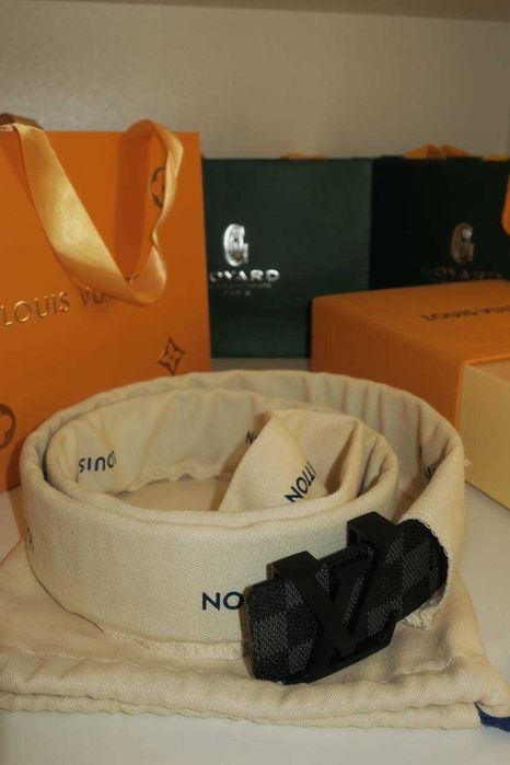 колан Louis Vitton