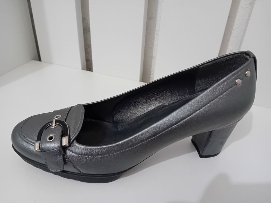 Pantofi Stuart Weitzman damă 39